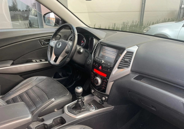 SsangYong Tivoli cena 18500 przebieg: 93000, rok produkcji 2016 z Kudowa-Zdrój małe 137